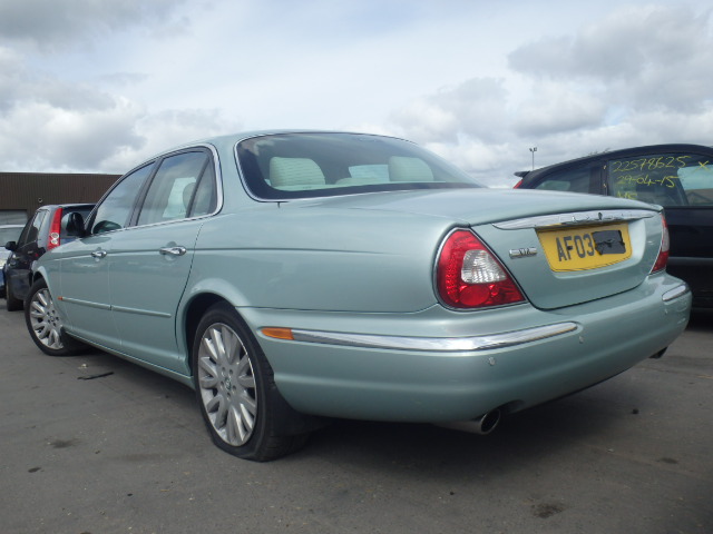 Breaking JAGUAR XJ, XJ 8 V8 SE Secondhand Parts 