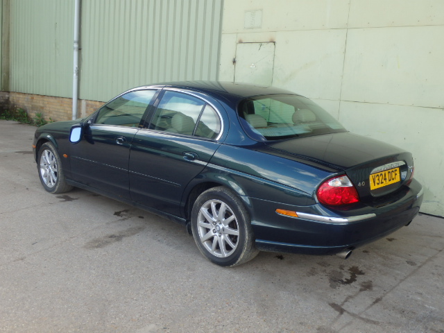 Breaking JAGUAR S TYPE, S TYPE S-TYPE V8 Secondhand Parts 