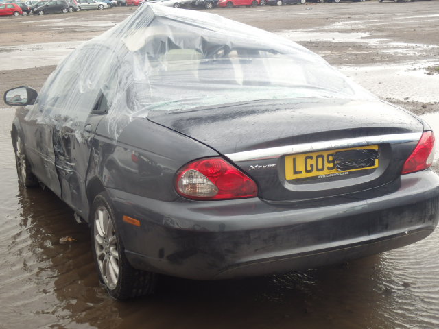 Breaking JAGUAR X-TYPE, X-TYPE S Secondhand Parts 