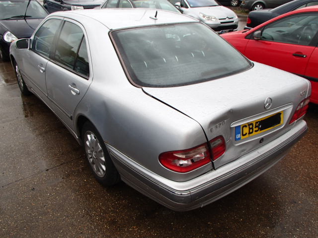 Breaking MERCEDES E320, E320 CDI E Secondhand Parts 
