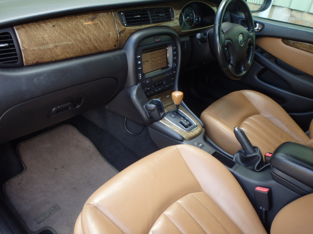 JAGUAR X-TYPE Dismantlers, X-TYPE V6 Car Spares 