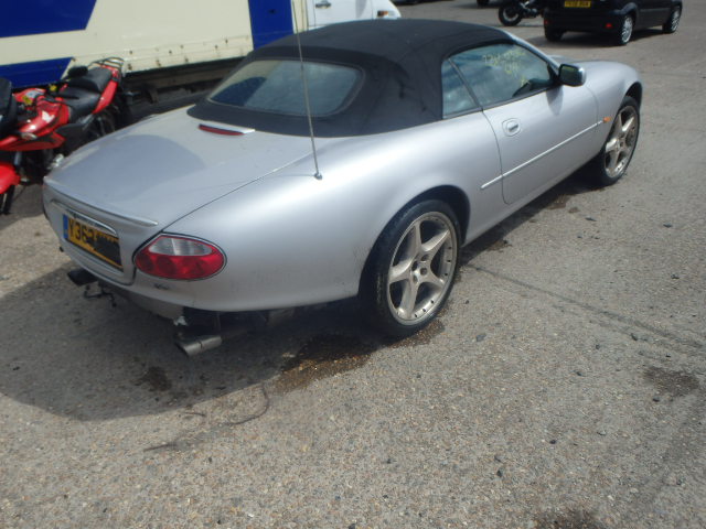 JAGUAR XKR Dismantlers, XKR AUTO Used Spares 