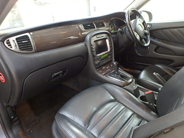 JAGUAR X-TYPE Dismantlers, X-TYPE SE Car Spares 