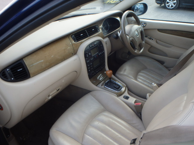 JAGUAR X-TYPE Dismantlers, X-TYPE V6 Car Spares 