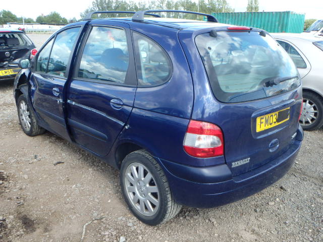Breaking RENAULT MEGANE, MEGANE SCENIC Secondhand Parts 