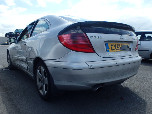 Breaking MERCEDES C200, C200 KOMPR Secondhand Parts 