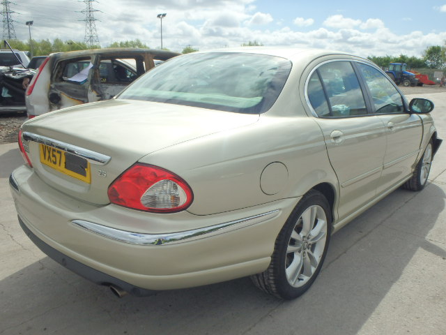 JAGUAR X-TYPE Dismantlers, X-TYPE SE Used Spares 