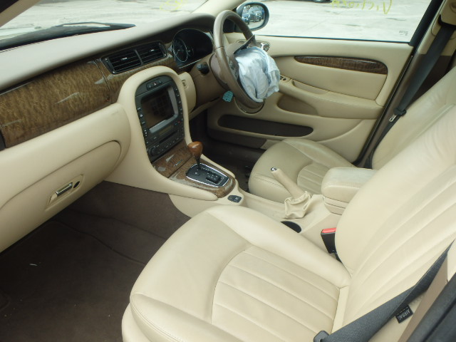 JAGUAR X-TYPE Dismantlers, X-TYPE SE Car Spares 