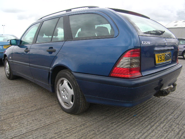 Breaking MERCEDES C220, C220 CDI C Secondhand Parts 