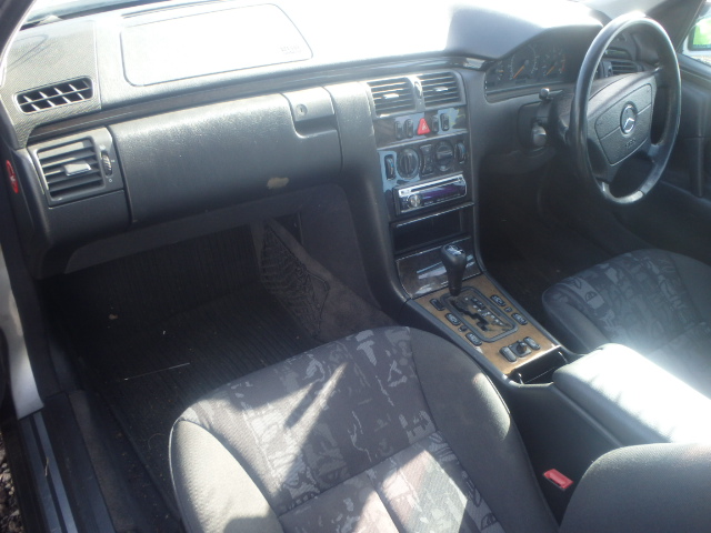 MERCEDES E220 Dismantlers, E220 CDI A Car Spares 
