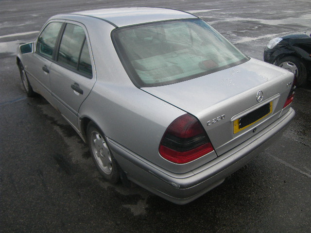 Breaking MERCEDES C220, C220 CDI C Secondhand Parts 