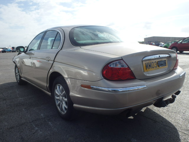 Breaking JAGUAR S TYPE, S TYPE S-TYPE V6 Secondhand Parts 