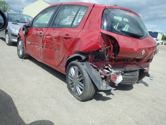 Breaking RENAULT CLIO, CLIO DYNAMIQUE Secondhand Parts 