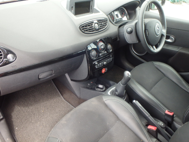 RENAULT CLIO Dismantlers, CLIO DYNAMIQUE Car Spares 