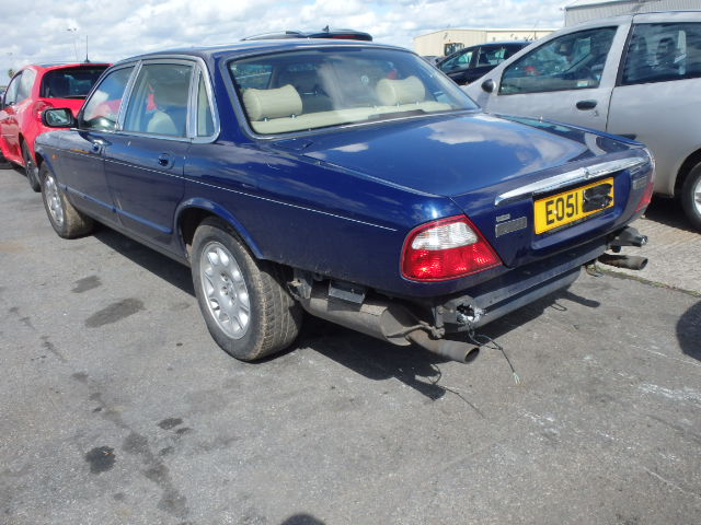 Breaking JAGUAR XJ, XJ 8 AUTO Secondhand Parts 