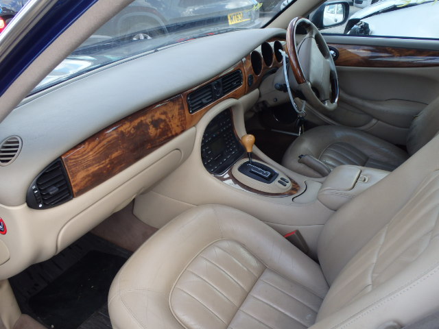 JAGUAR XJ Dismantlers, XJ 8 AUTO Car Spares 