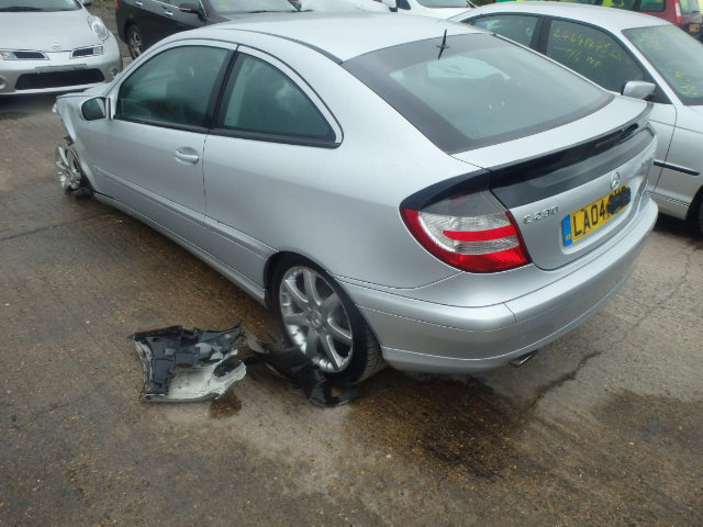 Breaking MERCEDES C230, C230 KOMPR Secondhand Parts 