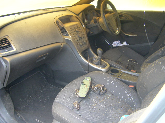 VAUXHALL ASTRA Dismantlers, ASTRA SRI Car Spares 