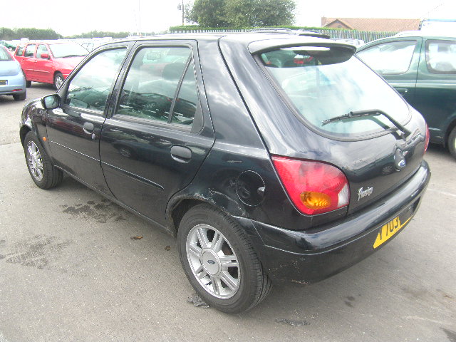 Breaking FORD FIESTA, FIESTA GHIA Secondhand Parts 