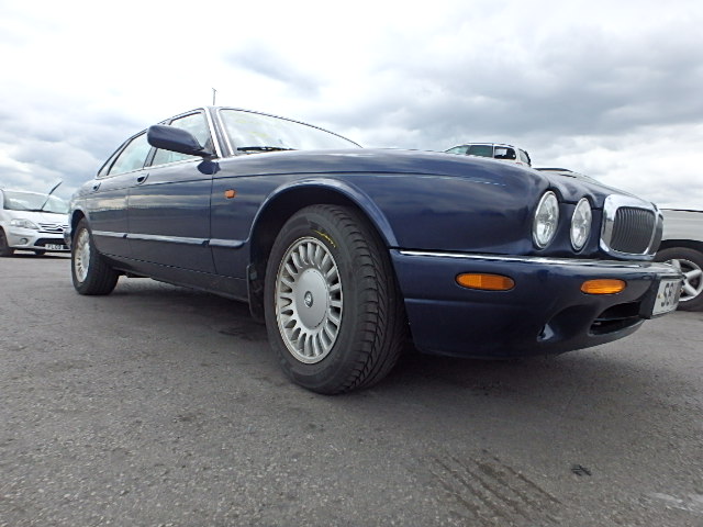 JAGUAR XJ Breakers, XJ 8 AUTO Reconditioned Parts 