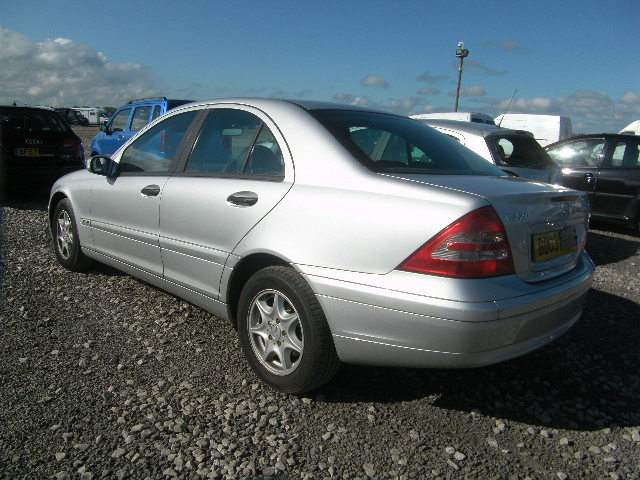Breaking MERCEDES C220, C220 CDI C Secondhand Parts 