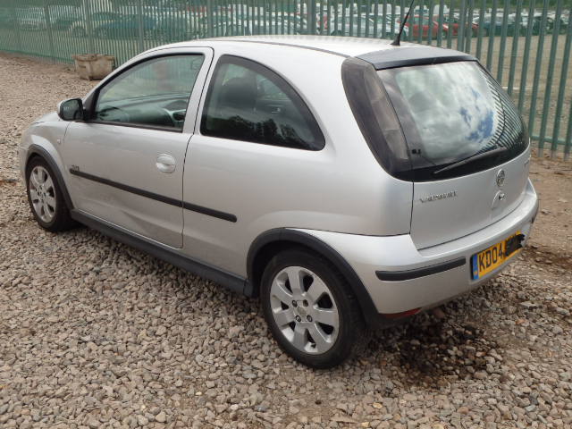 Breaking VAUXHALL CORSA, CORSA SXI Secondhand Parts 
