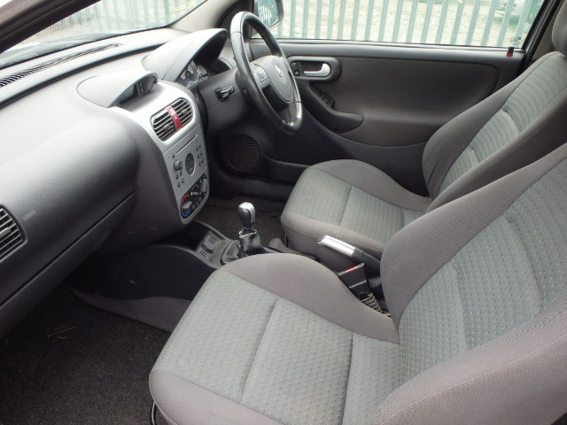 VAUXHALL CORSA Dismantlers, CORSA SXI Car Spares 