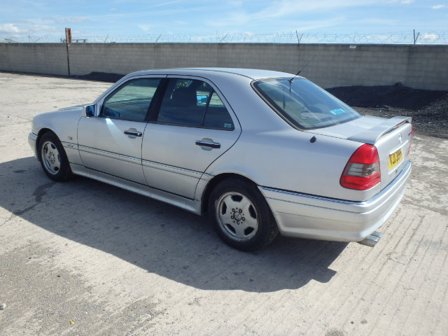 Breaking MERCEDES C200, C200 ELEGA Secondhand Parts 