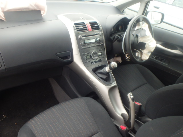 TOYOTA AURIS Dismantlers, AURIS TR S Car Spares 