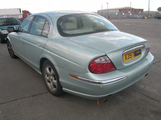 Breaking JAGUAR S TYPE, S TYPE S-TYPE V6 Secondhand Parts 