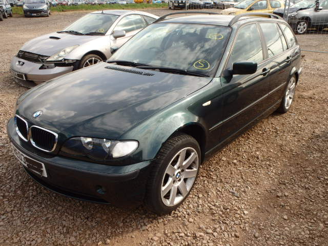 BMW 320 Breakers, D SE TOURING Parts 