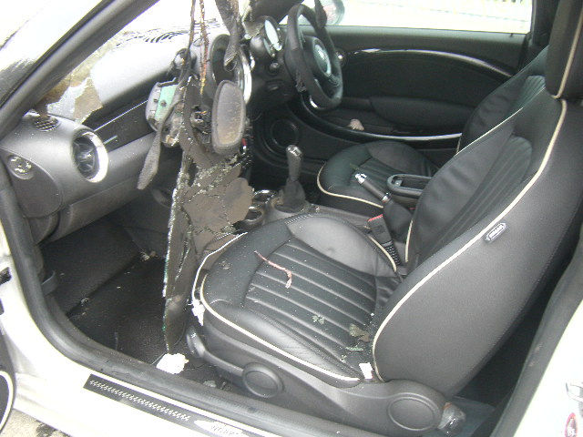 MINI ROADSTER Dismantlers, ROADSTER J Car Spares 