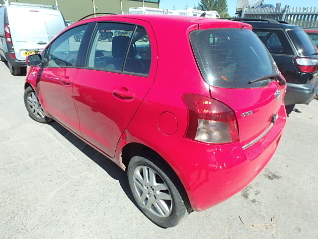 Breaking TOYOTA YARIS, YARIS TR Secondhand Parts 