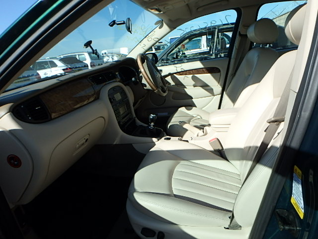 JAGUAR X-TYPE Dismantlers, X-TYPE V6 Car Spares 