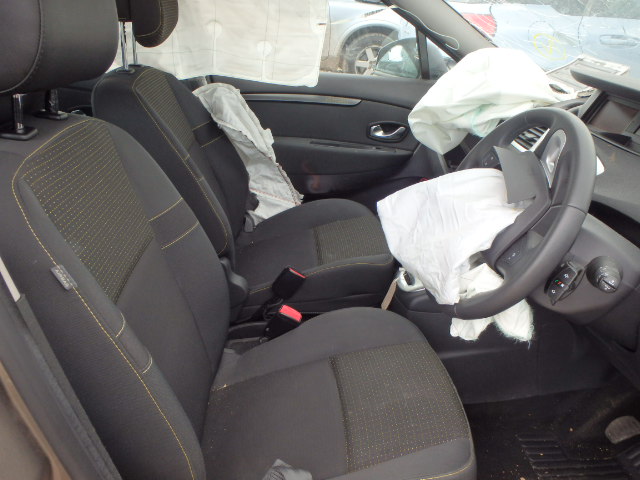 RENAULT GR Dismantlers, GR SCENIC Car Spares 