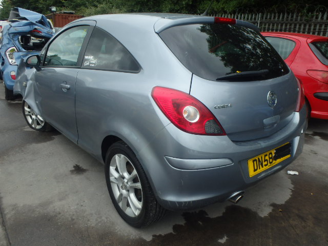 Breaking VAUXHALL CORSA, CORSA SXI Secondhand Parts 