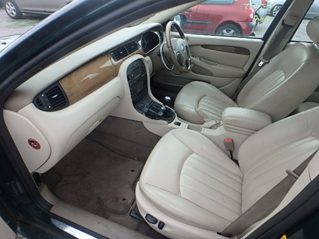 JAGUAR X-TYPE Dismantlers, X-TYPE V6 Car Spares 