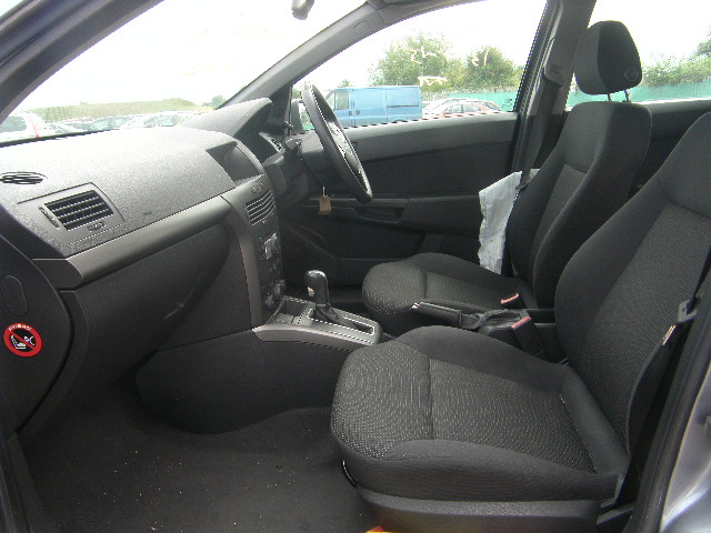 VAUXHALL ASTRA Dismantlers, ASTRA LIFE Car Spares 