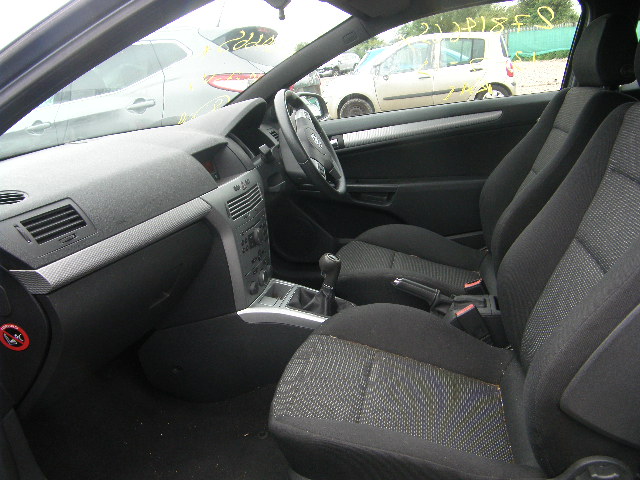 VAUXHALL ASTRA Dismantlers, ASTRA SXI Car Spares 