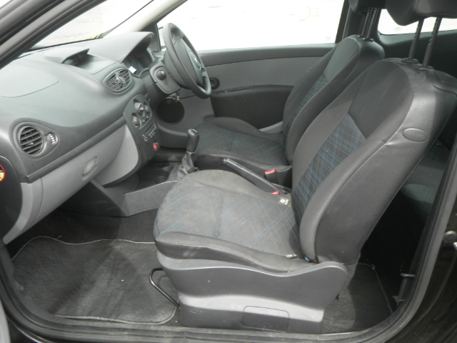 RENAULT CLIO Dismantlers, CLIO EXTREME Car Spares 