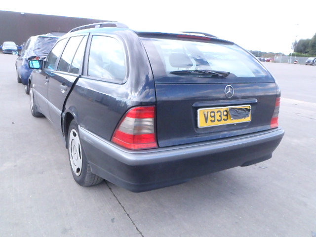 Breaking MERCEDES C220, C220 CDI Secondhand Parts 