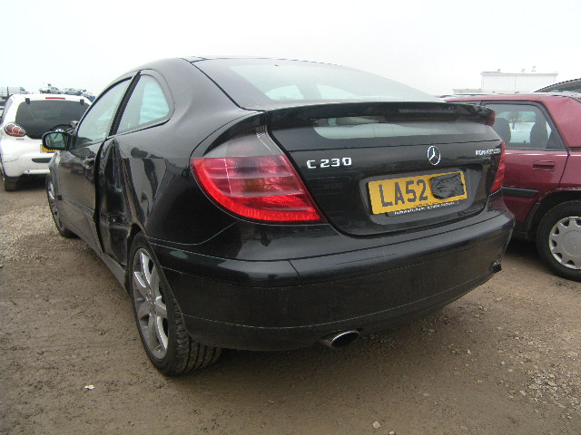 Breaking MERCEDES C230, C230 KOMPRESSOR Secondhand Parts 