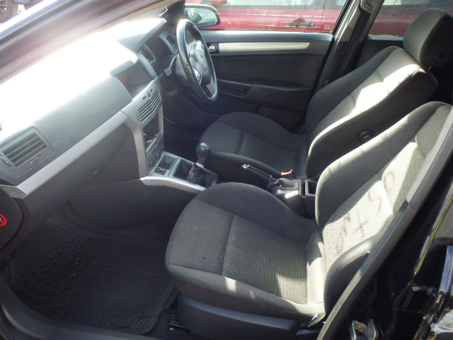 VAUXHALL ASTRA Dismantlers, ASTRA SRI+ Car Spares 