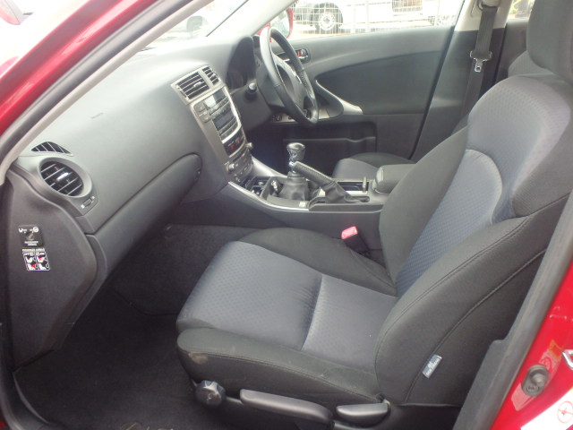 LEXUS IS220 Dismantlers, IS220 IS 220D Car Spares 