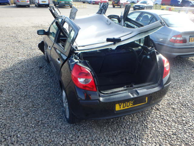 Breaking RENAULT CLIO, CLIO DYNAMIQUE Secondhand Parts 