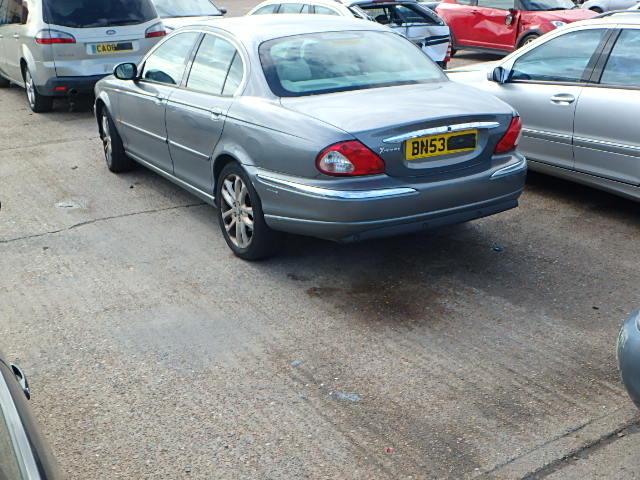 Breaking JAGUAR X-TYPE, X-TYPE X TYPE Secondhand Parts 