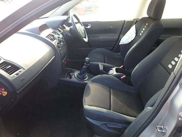 RENAULT MEGANE Dismantlers, MEGANE EXPRESSION Car Spares 