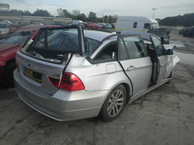 BMW 320 Dismantlers, 320 D SE TOURING Used Spares 