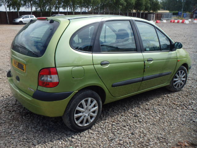 RENAULT MEGANE Dismantlers, MEGANE SCENIC Used Spares 
