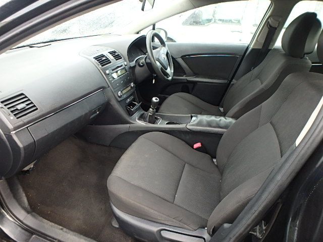 TOYOTA AVENSIS Dismantlers, AVENSIS T2 Car Spares 